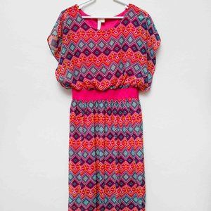 NWOT pink geometric maxi dress in size M